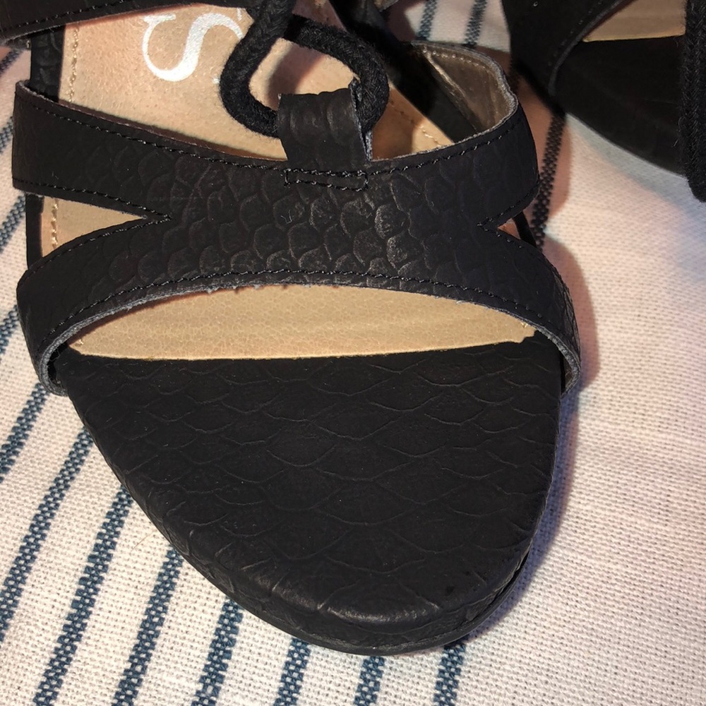 Sam & Libby Heels - Picture 9 of 11